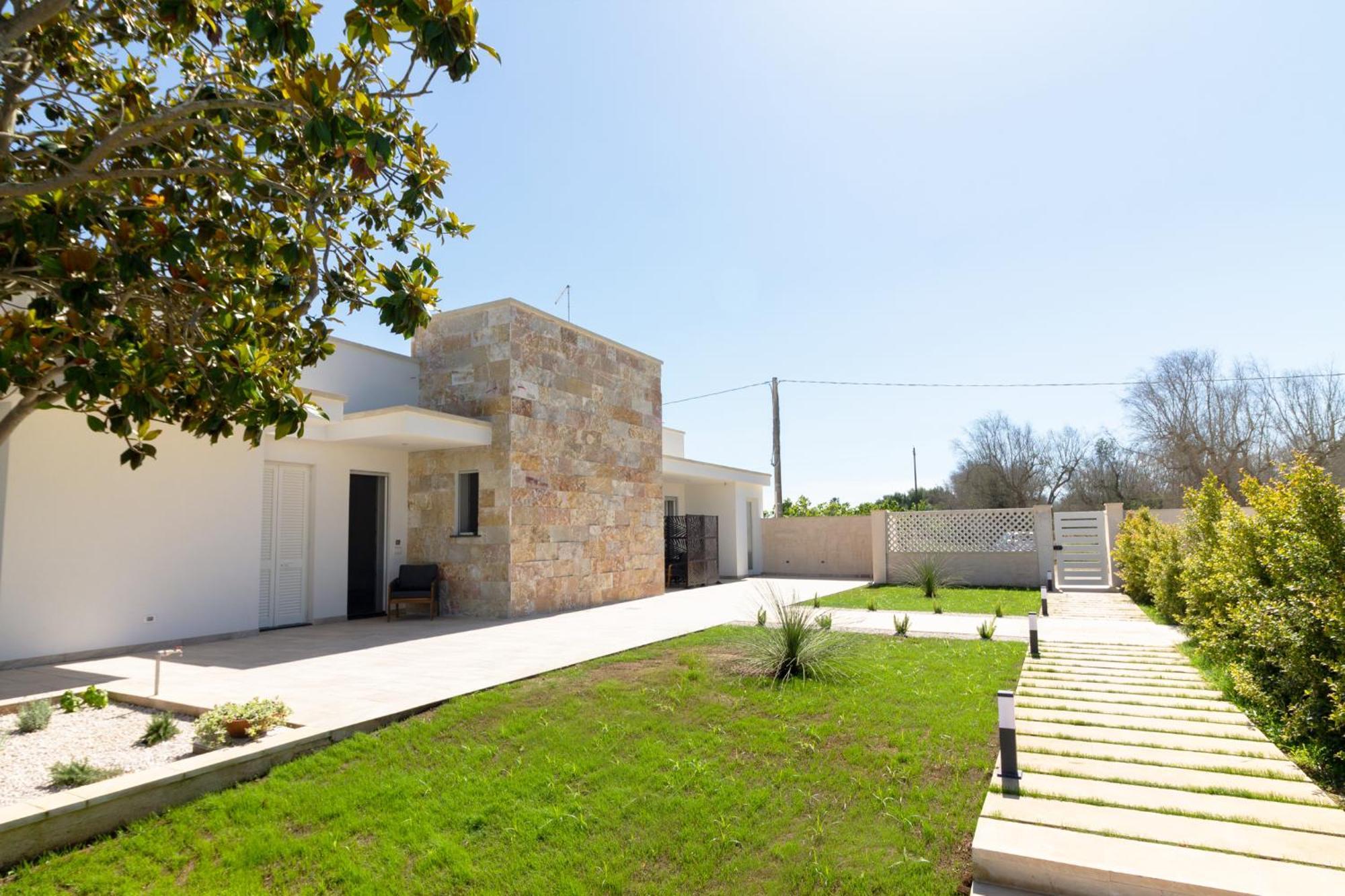 Sound Garden Charming Rooms Torre dell'Orso Exterior photo