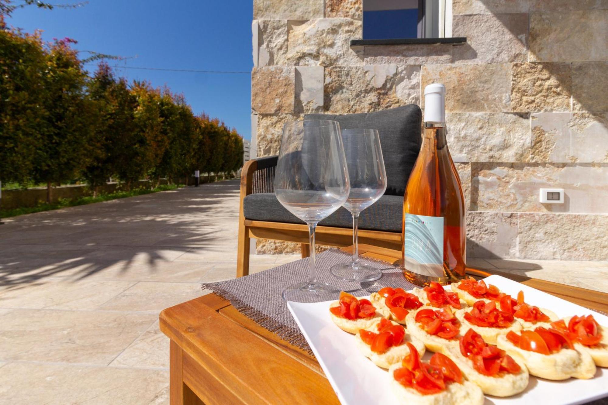 Sound Garden Charming Rooms Torre dell'Orso Exterior photo